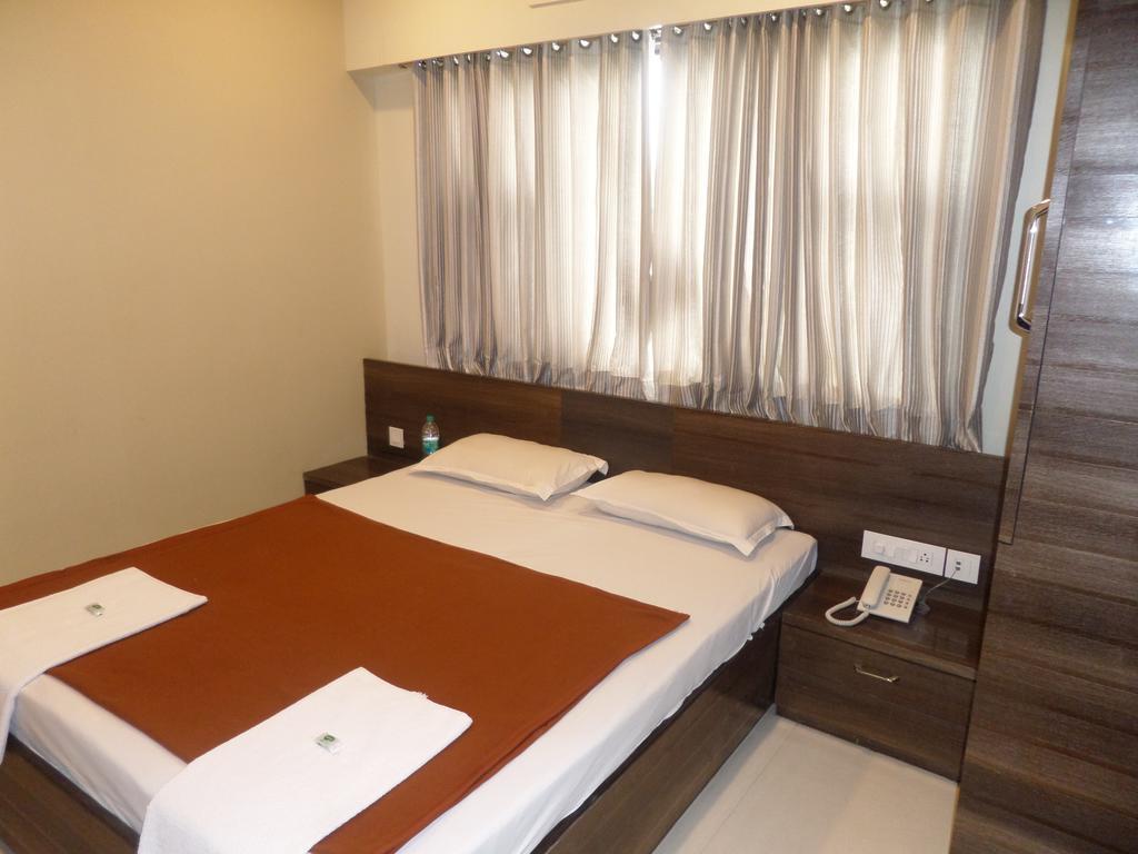 Отель Sai Heera Residency Ширди Номер фото