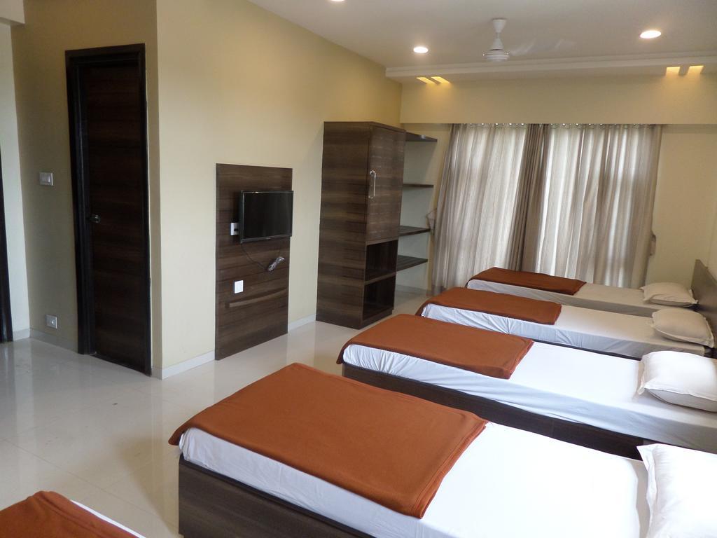 Отель Sai Heera Residency Ширди Номер фото