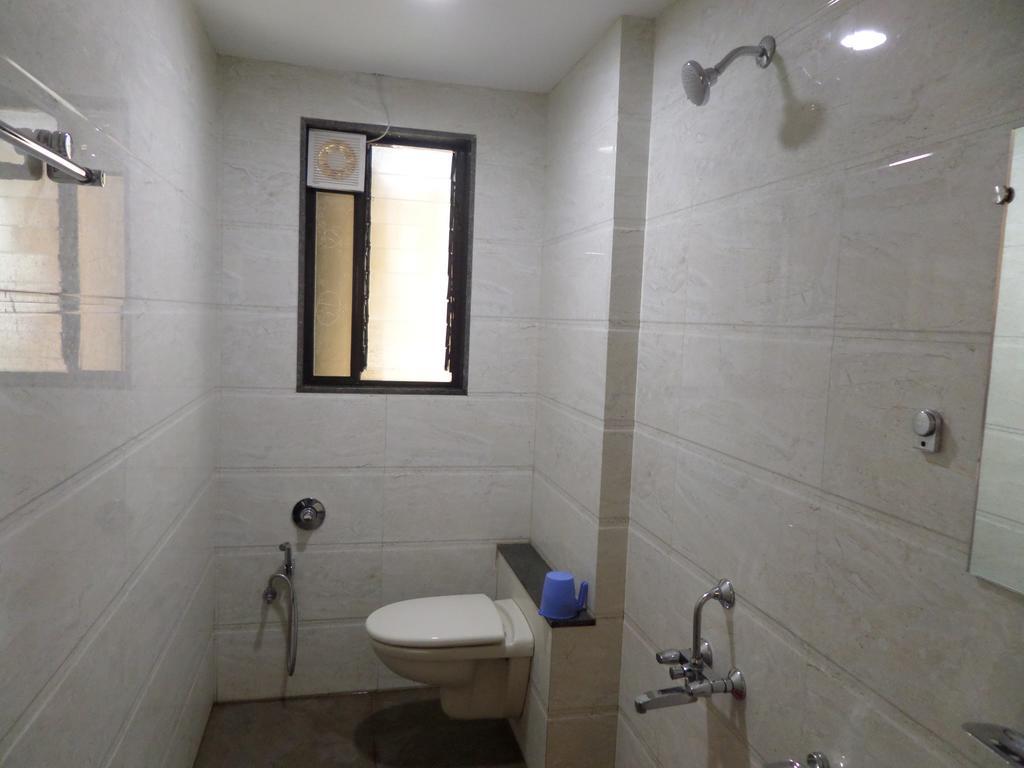 Отель Sai Heera Residency Ширди Экстерьер фото
